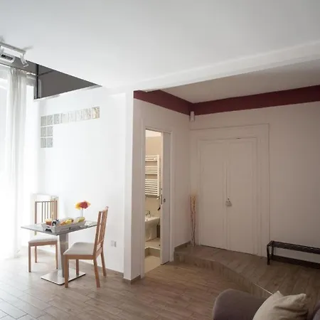 Salvator Rosa 78 Nápoly